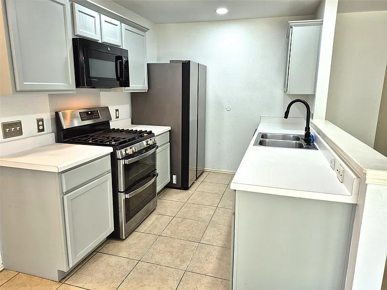 1139 Emmitt Run — Photo 9