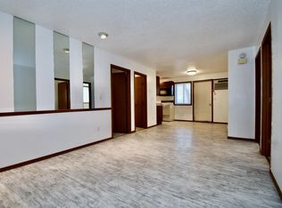 1322 14 1/2 St S #A, Fargo, ND 58103