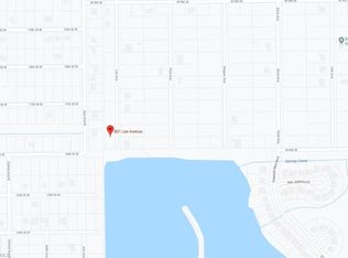 801 Lee Ave, Lehigh Acres, FL 33972