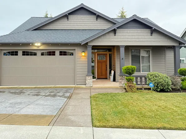 3784 Calle Vista Dr, Medford, OR 97504