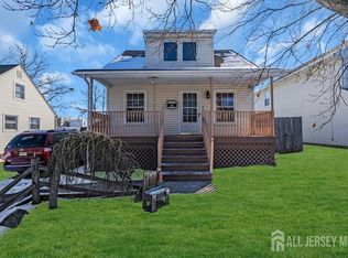 720 Voorhees Ave, Middlesex, NJ 08846