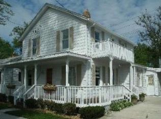 816 Clinton St, Lockport, IL 60441