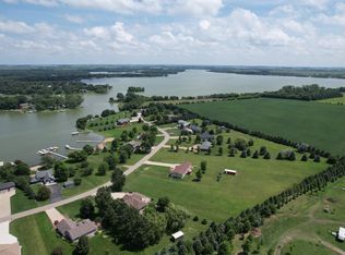 15 Lake Shetek Dr, Slayton, MN 56172