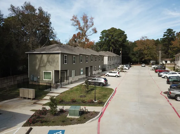 Cottage Pointe, 615 Hayman St #6bb53ab51, Huntsville, TX 77340