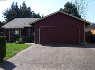 17362 SW Merlo Rd, Beaverton, OR 97003