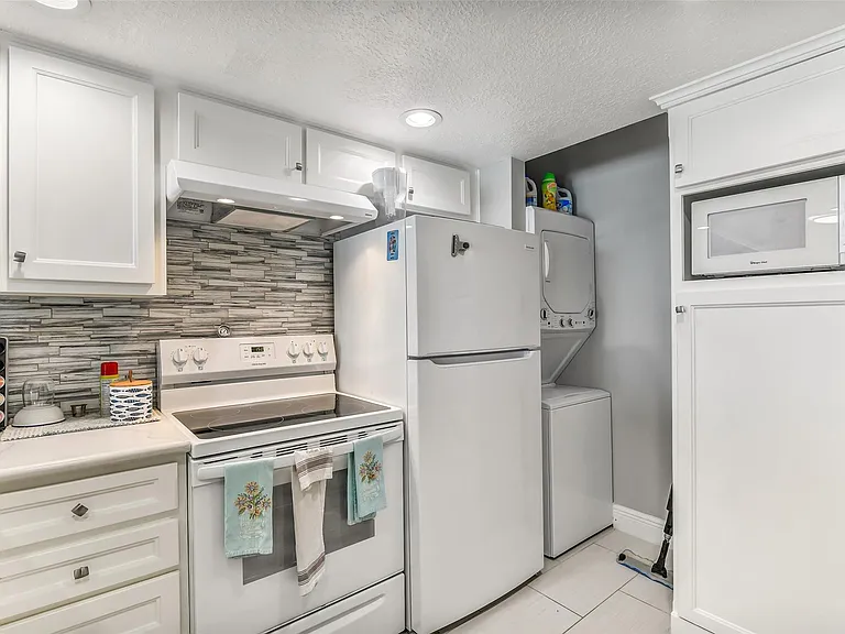 7310 Seawall Blvd #605 — Photo 7