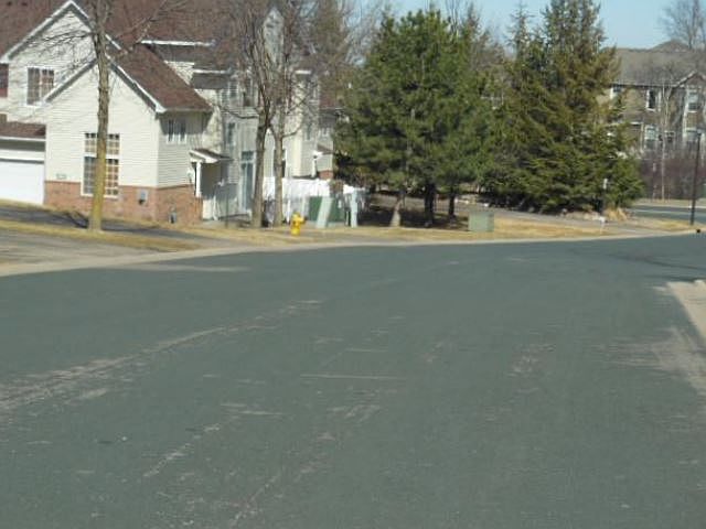 2nd image of 9677 Toledo Ln N