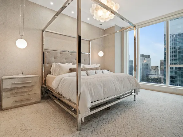 1 West End Avenue image 10 of 16