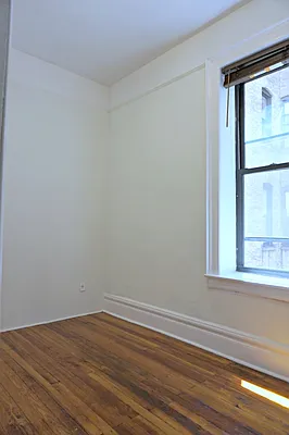 Rented by Metropolitan Equities | media 15