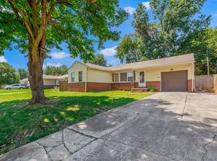 610 N Ash St, Owasso, OK 74055