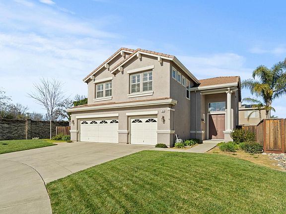 2nd image of 975 Ferragalli Ct