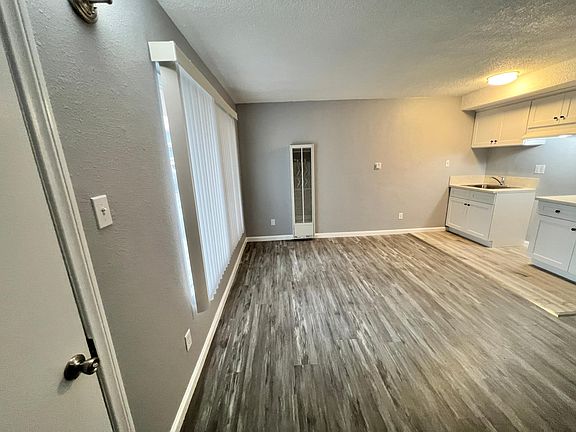 3rd image of 9720 Flower St #117