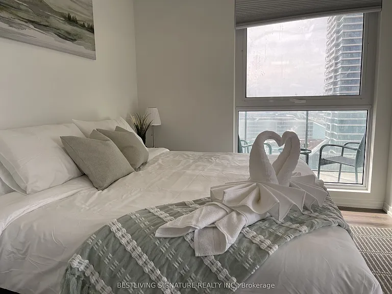 7890 Jane St #1106 — Photo 7