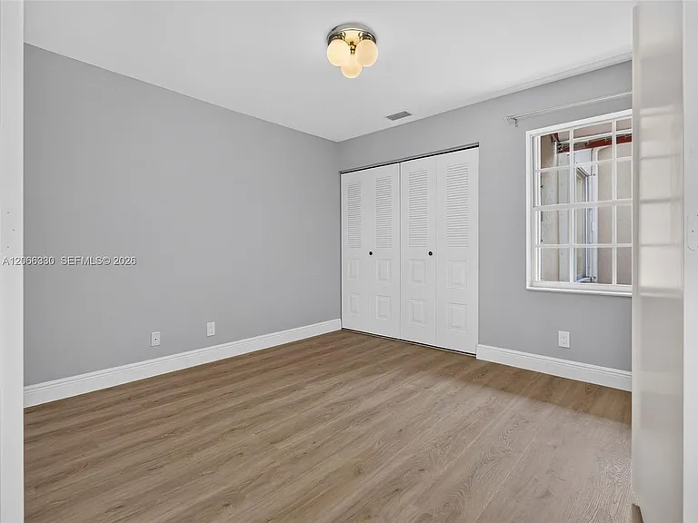 1520 Seabay Rd — Photo 50