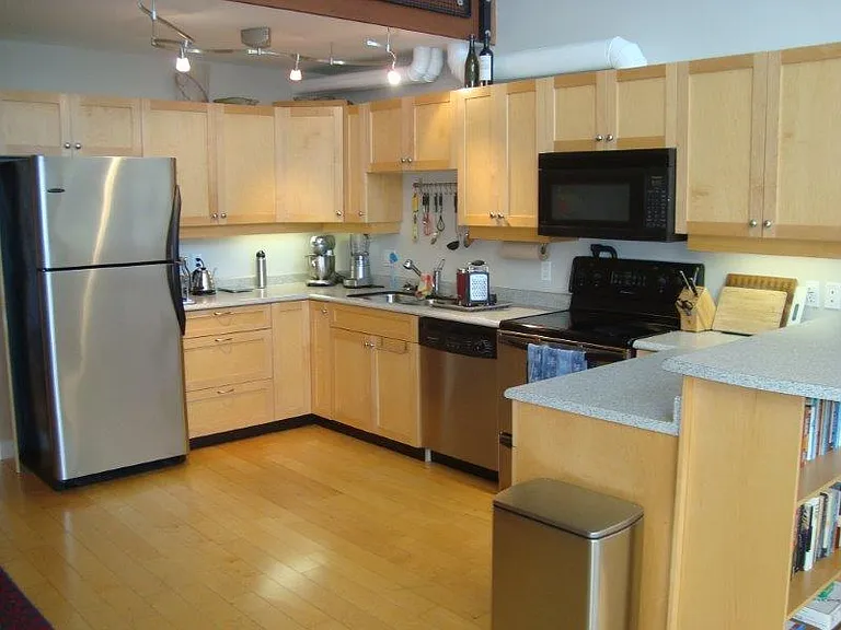 648 Herald St #306 — Photo 5