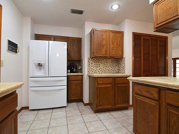 3rd image of 231 Seminole Woods Blvd