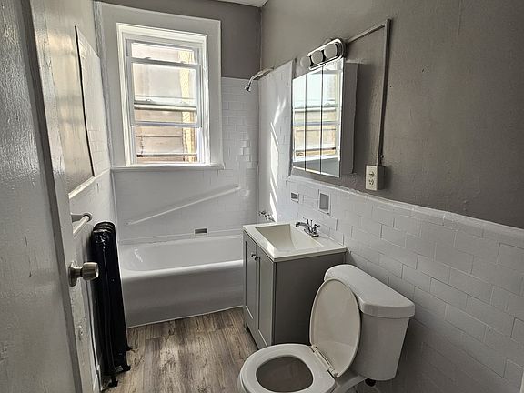 2nd image of 790 Clinton Ave #2C