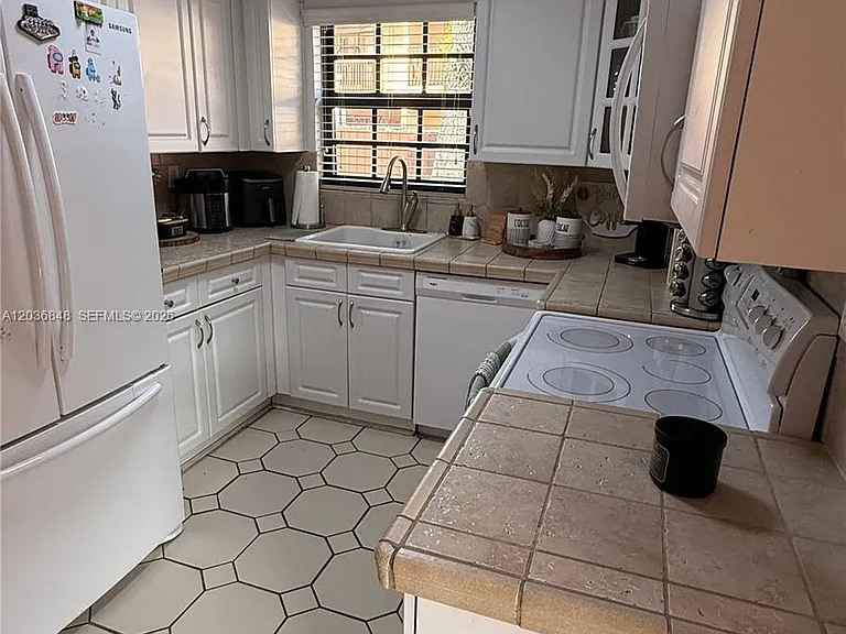 13330 SW 59th Ter #0 — Photo 9