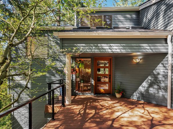 2622 SW Fairmount Blvd, Portland, OR 97239