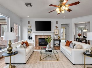 9915 Valance Way, Conroe, TX 77385