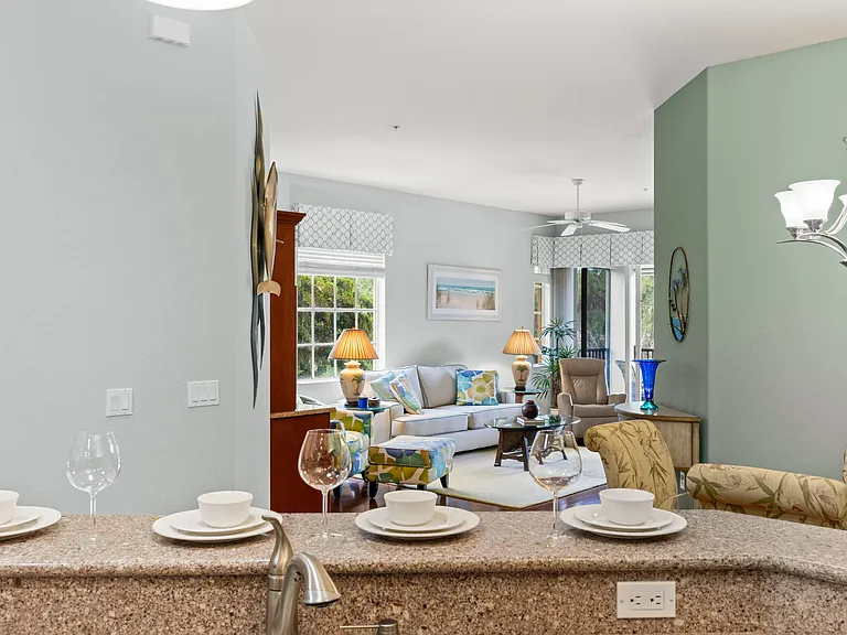 8641 Piazza Del Lago Cir #201 — Photo 7