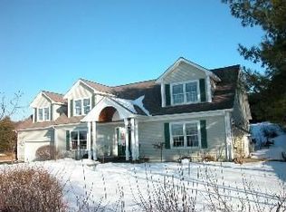 12 Deerfield Rd, South Burlington, VT 05403