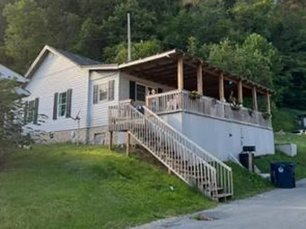 245 Frank St #1, Paintsville, KY 41240