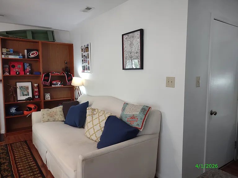 This photo has not been altered in any way: no edits or filters have been applied to try to deceive the viewer by having the room appear larger or brighter than it actually is.