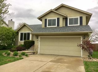 1050 3rd St, Waukee, IA 50263