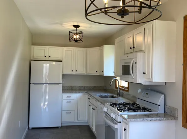 51 Charter Rd, Ellington, CT 06029