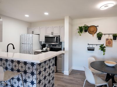 8055 E Thomas Rd UNIT C306, Scottsdale, AZ, 85251