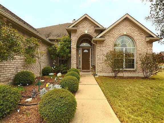 2nd image of 2401 Holsten Hills Dr