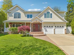1442 Stevenson Circle, Hewlett, NY 11557