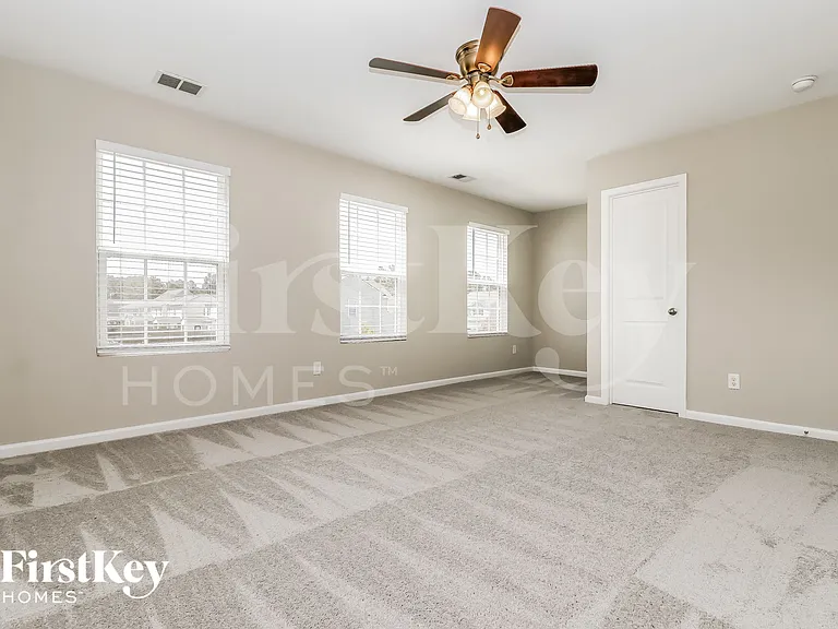 602 Bridgewater Ct — Photo 10