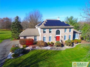 6 Reed Dr N, West Windsor, NJ 08550