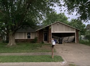 1609 N Poplar Ave, Broken Arrow, OK 74012