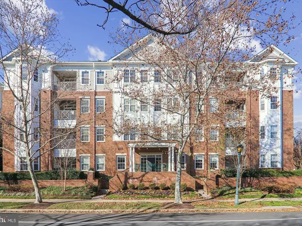 411 King Farm #403, Rockville, MD 20850