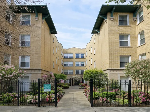 4752 N Albany Ave Unit 3, Chicago, IL 60625