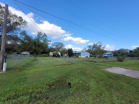 4th image of 4856 NW Palmetto St