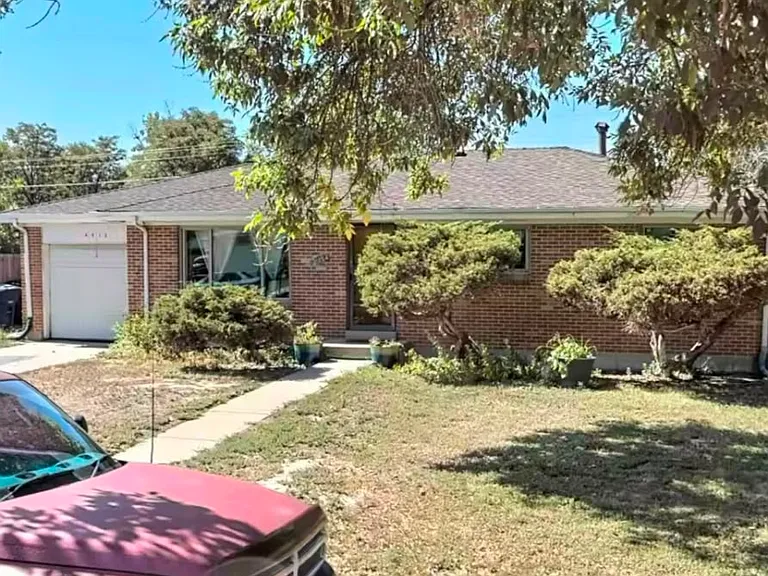 3194 Worchester St — Photo 1