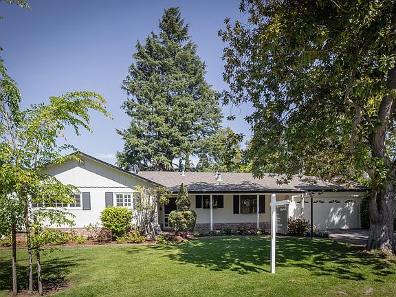 3rd image of 1141 Westfield Dr