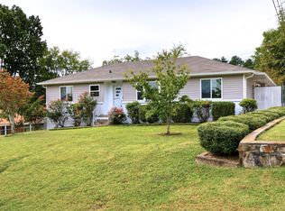 821 Woodmore Ter, Chattanooga, TN 37411