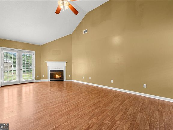 3rd image of 1748 Tamarind Way