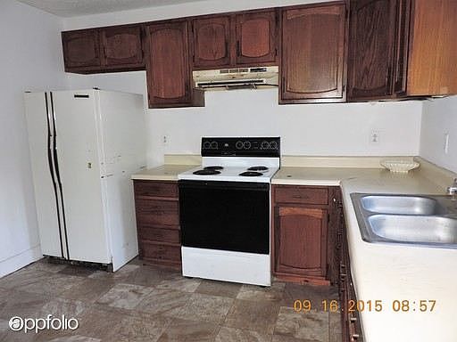 3rd image of 903-A S Brake St