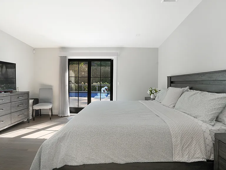 42 Sandra Rd — Photo 13