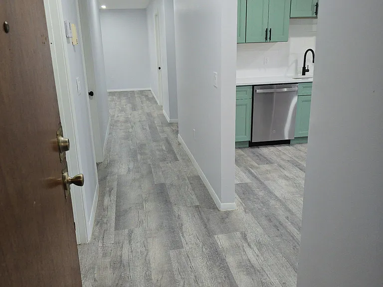 520 June St #6 — Photo 17