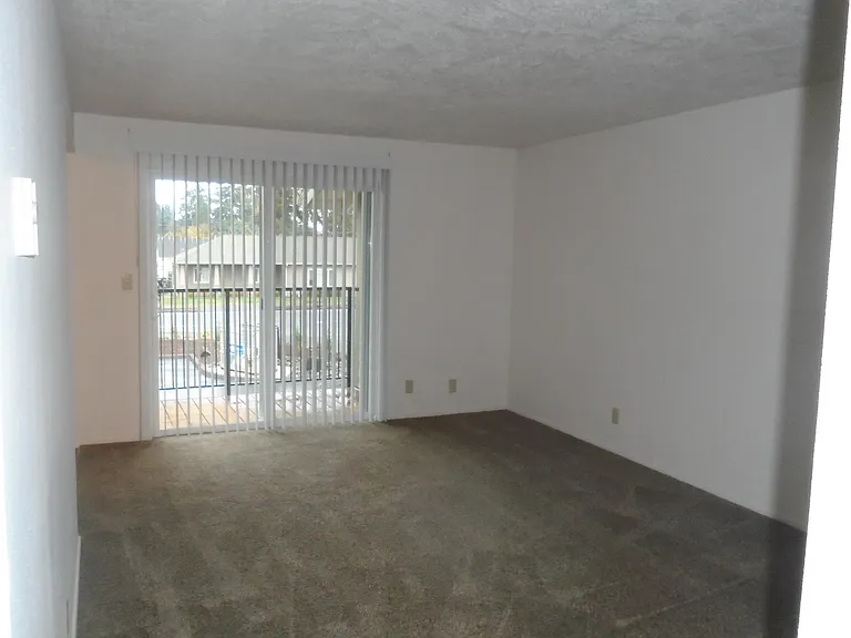 1125 Wyatt Ave #5 — Photo 13
