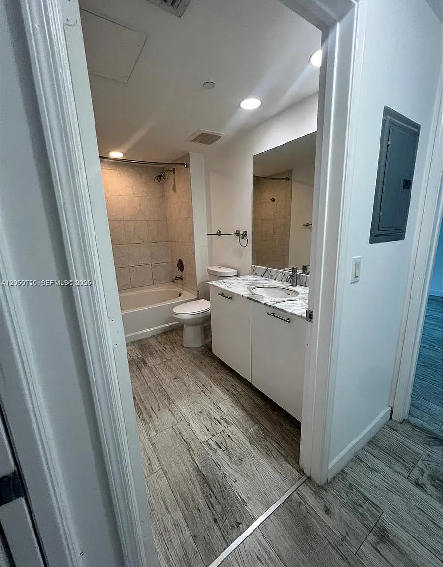 The Plaza 901 Brickell Co — Photo 4