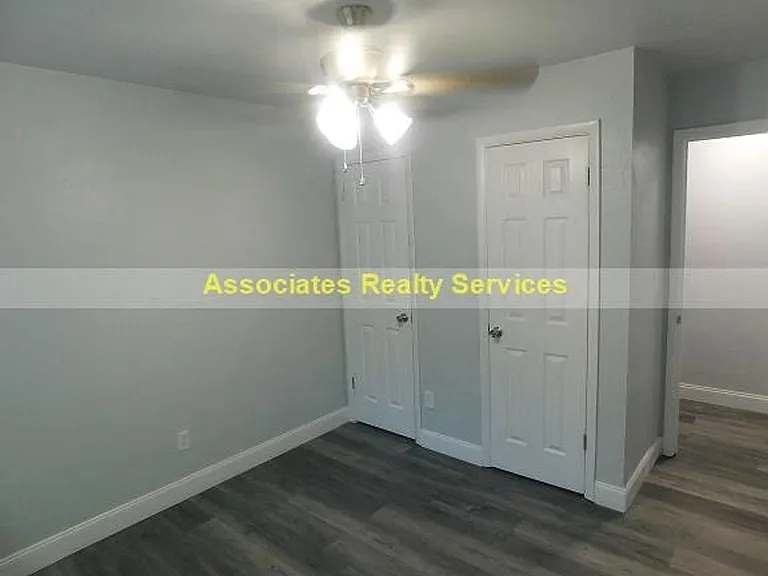 7215 SW 42nd Pl — Photo 9
