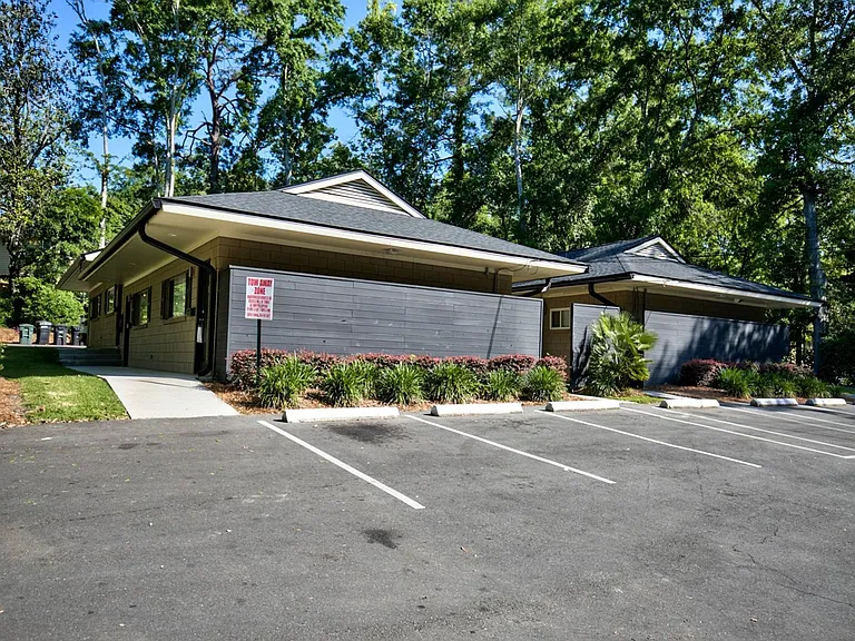 560-574 Miccosukee Rd — Photo 4